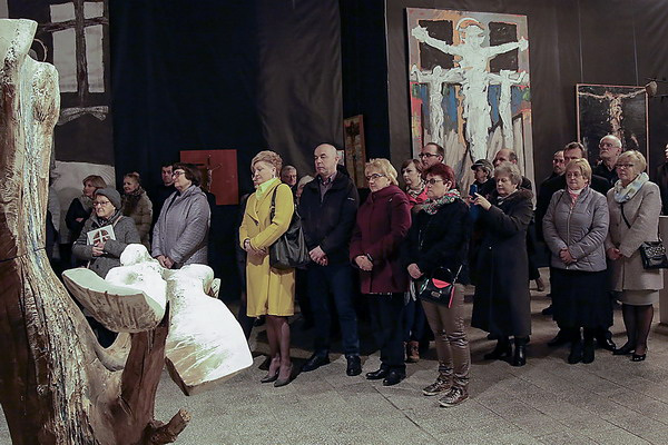 Wystawa Krzyż